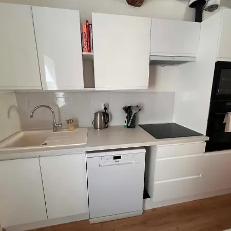 Air-conditioned With Terrace Montagnac (Herault)