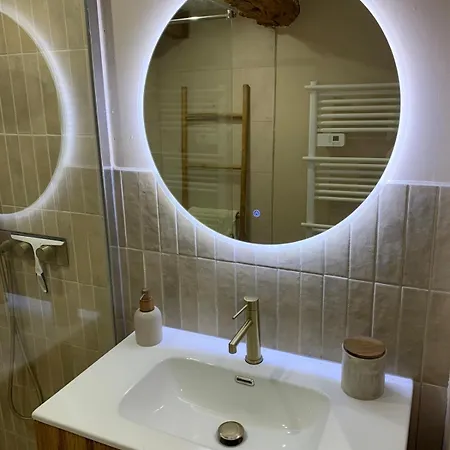 Air-conditioned With Terrace * Montagnac (Herault)