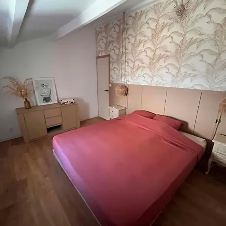 Appartamento Air-conditioned With Terrace